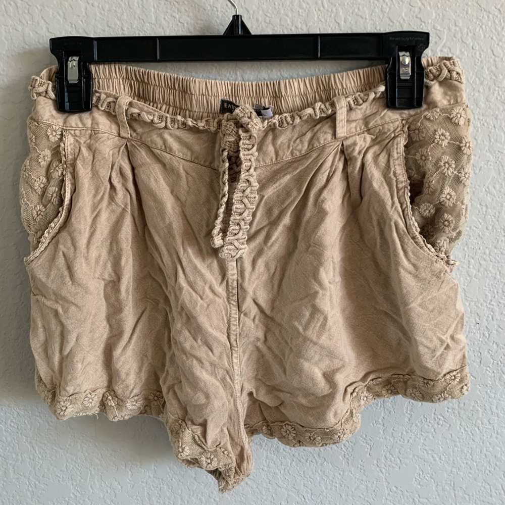 Earthbound shorts